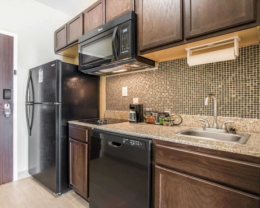 mainstay suites meridian