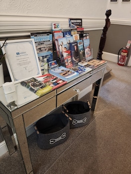 rose court holiday apartments