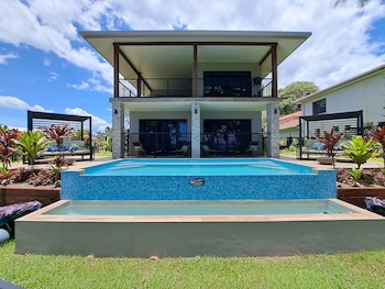 seadreams mission beach