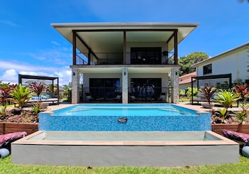 seadreams mission beach