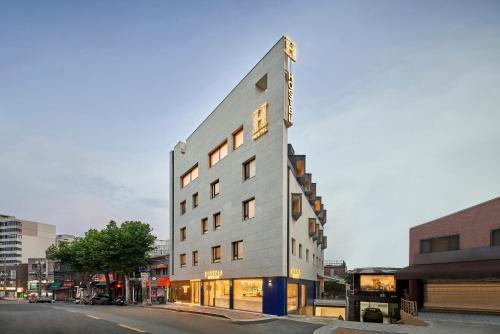 h hostel itaewon