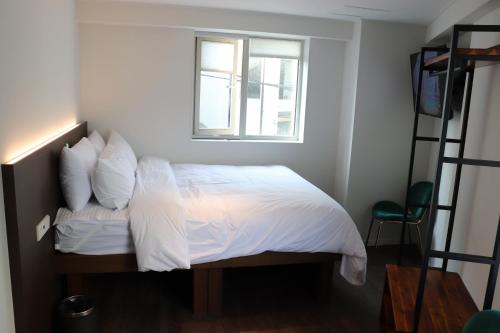 h hostel itaewon