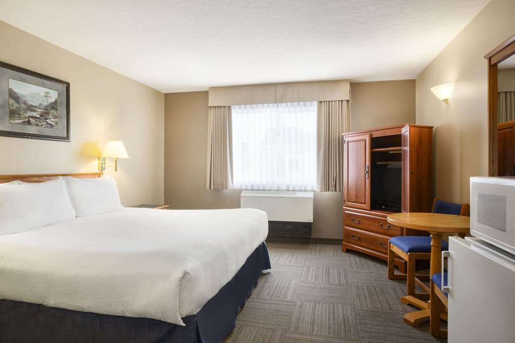 days inn by wyndham hinton