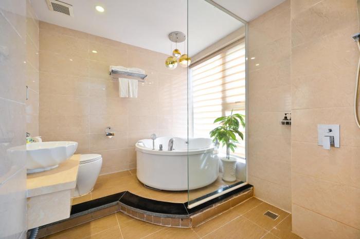 cicilia city hotel saigon center