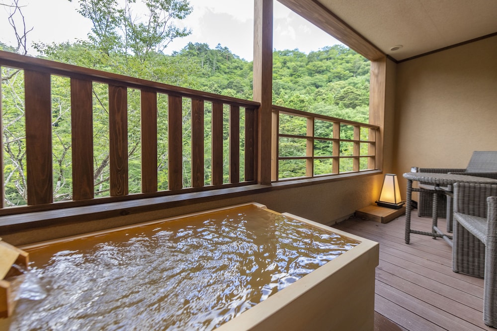 shionoyu onsen rengetsu