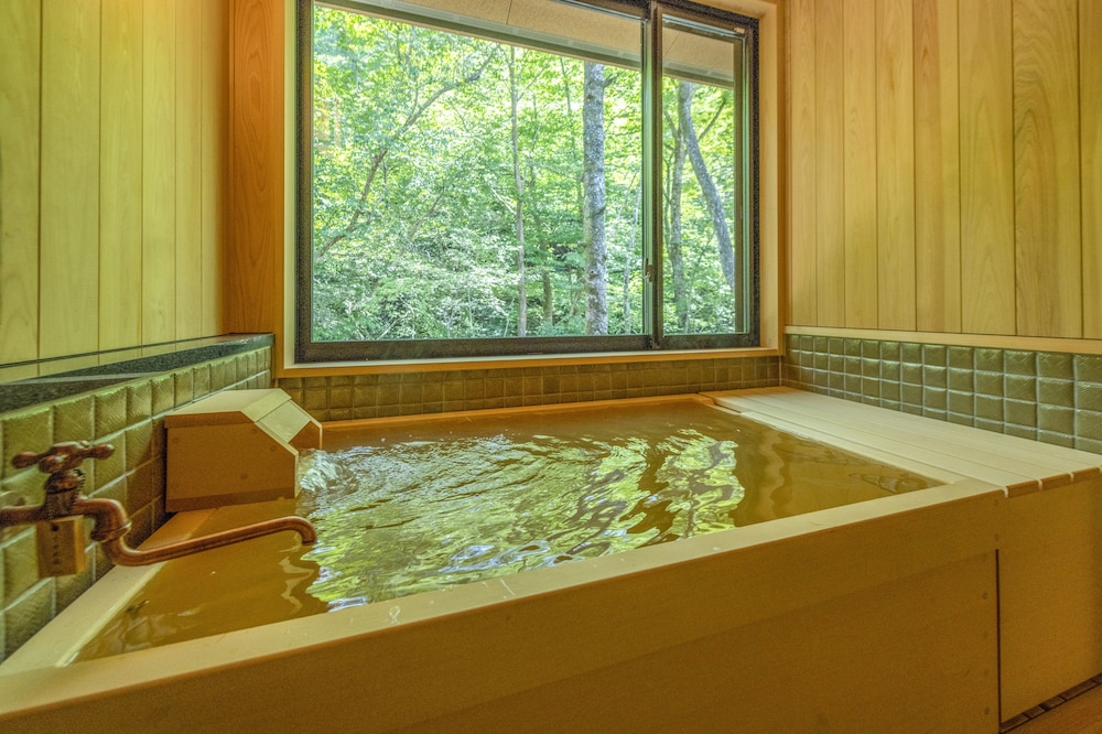 shionoyu onsen rengetsu
