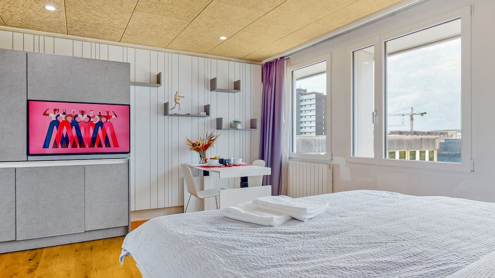 evis home hotel and apartments