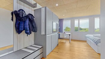 evis home hotel and apartments