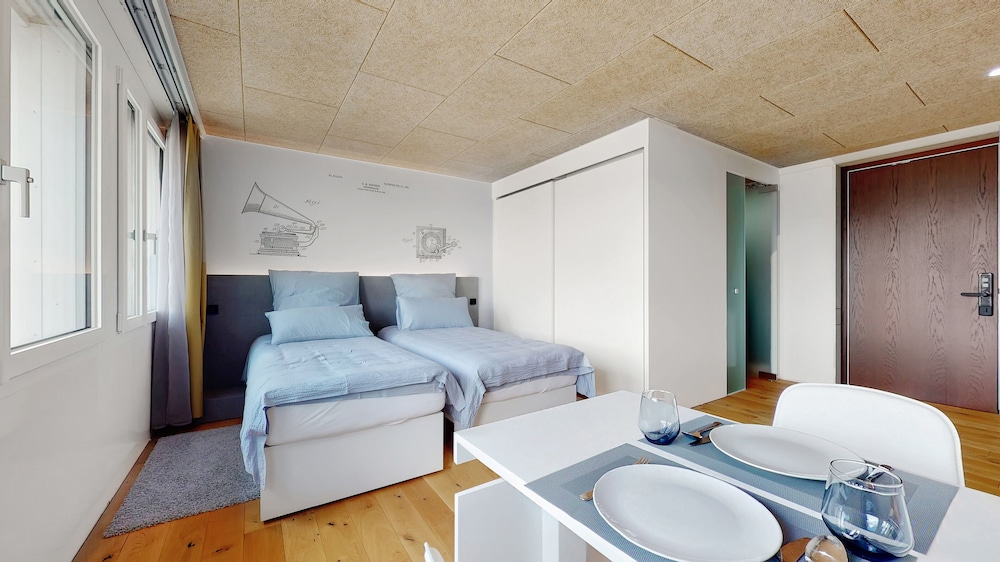 evis home hotel and apartments