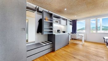 evis home hotel and apartments