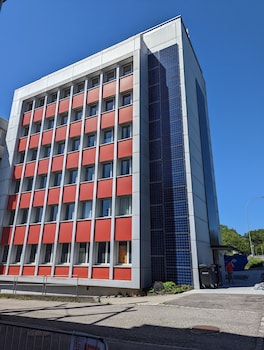 evis home hotel and apartments