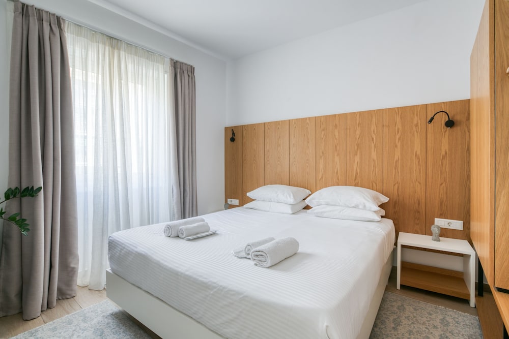elia kolonaki luxury apartments
