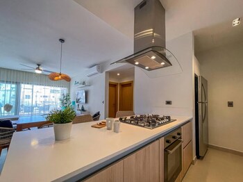 incredibly beautiful condo just steps to the beach