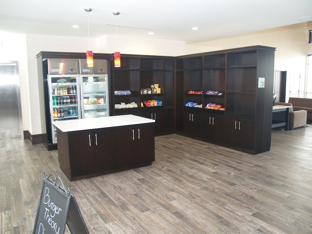 holiday inn salina by ihg