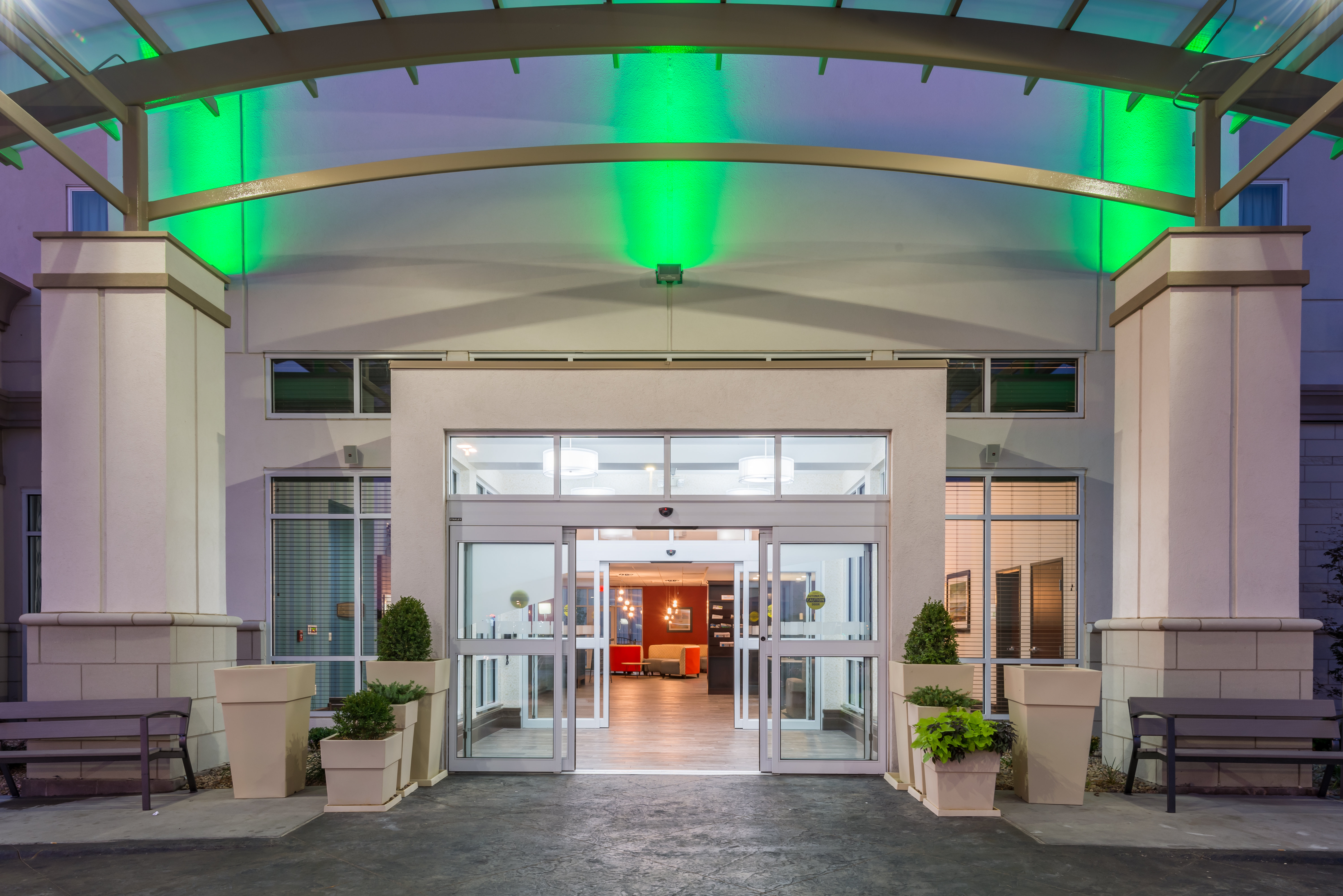 holiday inn salina by ihg