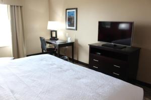 holiday inn salina by ihg