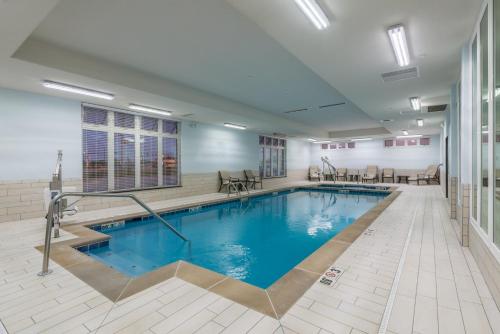 holiday inn salina by ihg