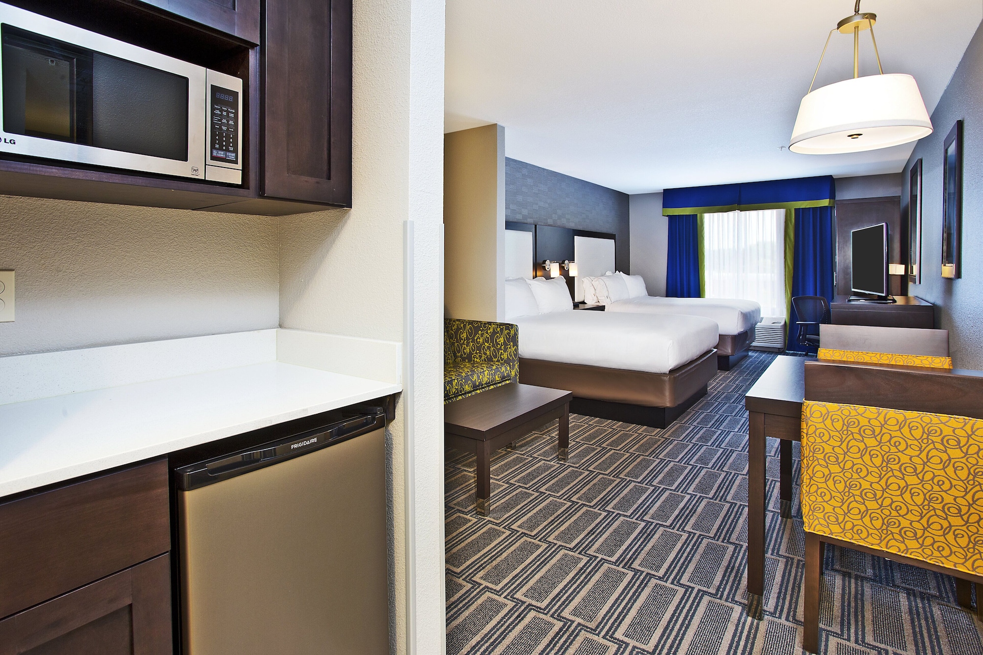 holiday inn express and suites ann arbor west by ihg
