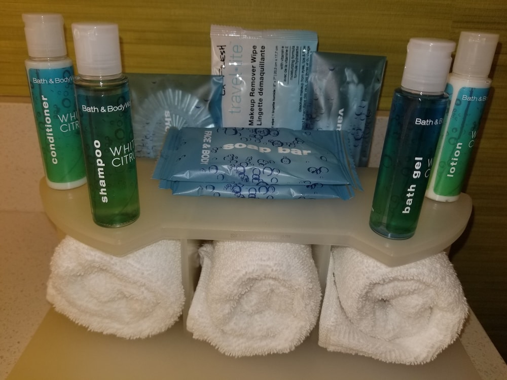 holiday inn express and suites ann arbor west by ihg