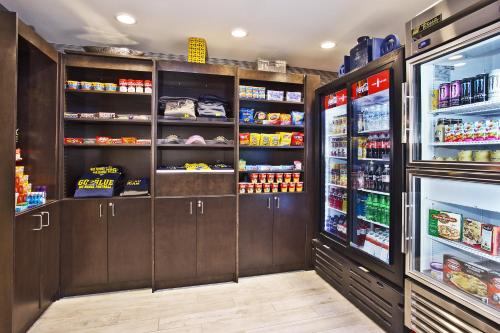 holiday inn express and suites ann arbor west by ihg