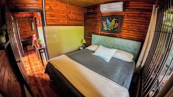 bungalows las iguanas arenal volcano