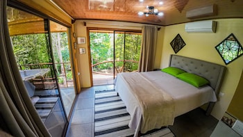 bungalows las iguanas arenal volcano