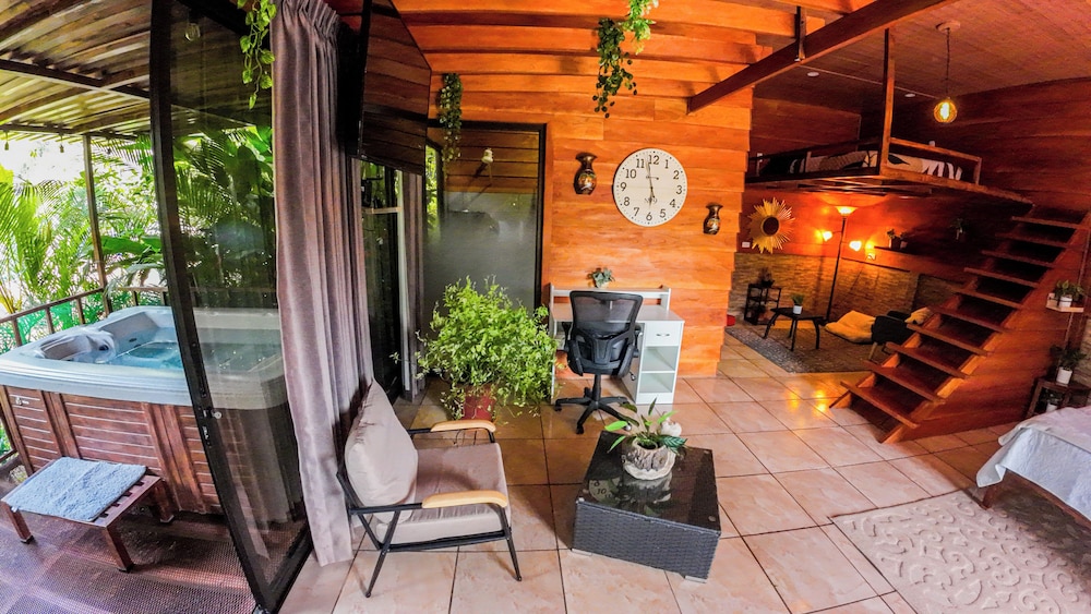 bungalows las iguanas arenal volcano