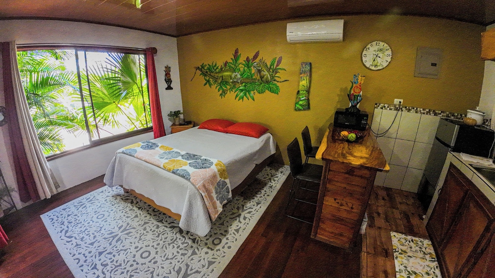 bungalows las iguanas arenal volcano