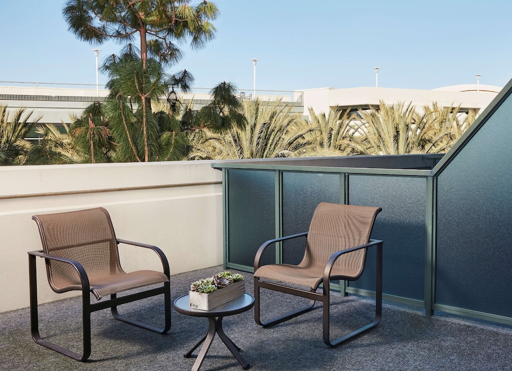 hilton anaheim