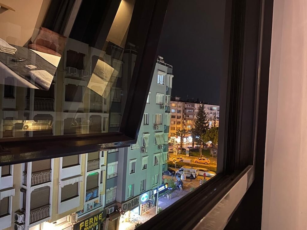 life artemis otel
