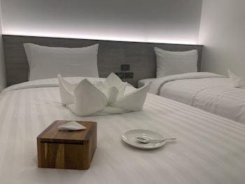 thana wisut hotel