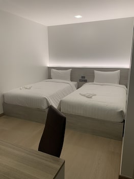 thana wisut hotel