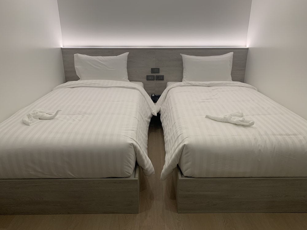 thana wisut hotel