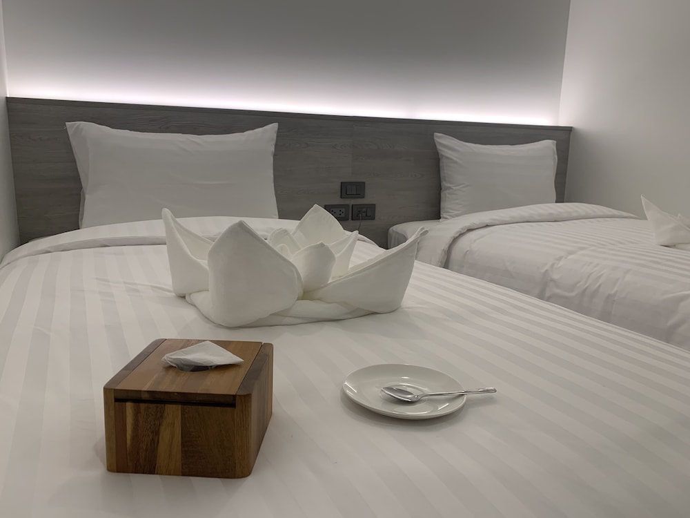 thana wisut hotel