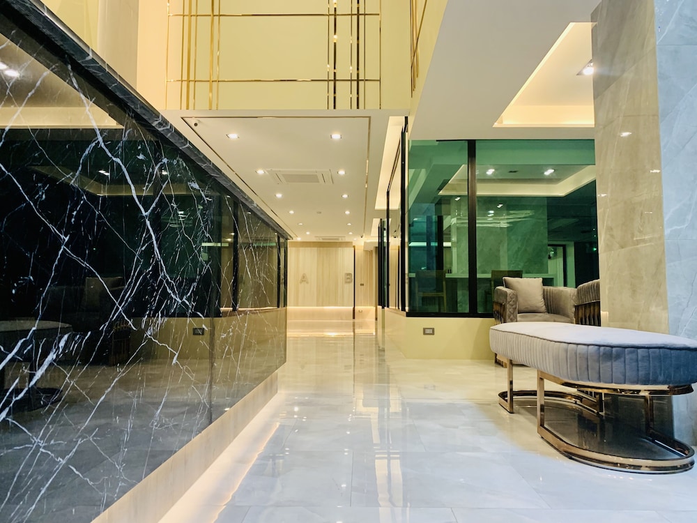 thana wisut hotel