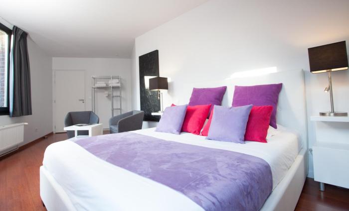 lesplanade lille adults only