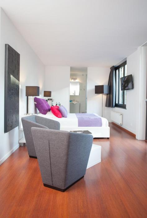 lesplanade lille adults only