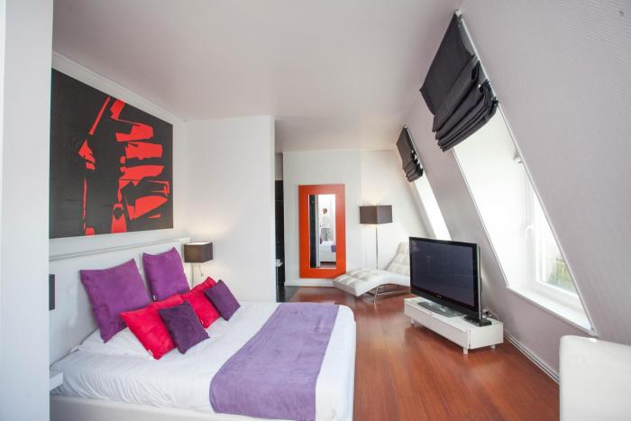 lesplanade lille adults only