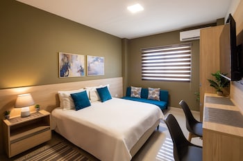 equipetrol suites apart hotel