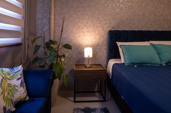 equipetrol suites apart hotel
