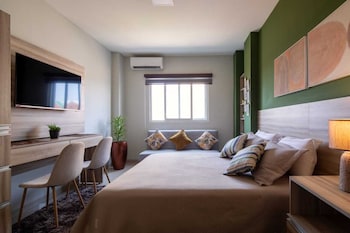 equipetrol suites apart hotel