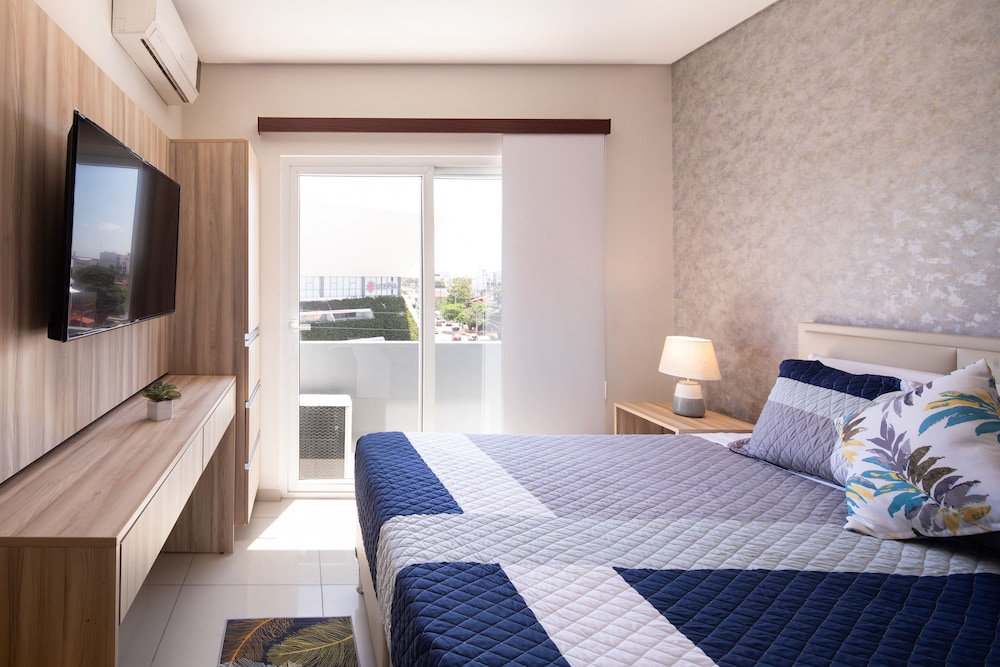 equipetrol suites apart hotel