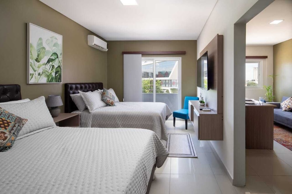 equipetrol suites apart hotel