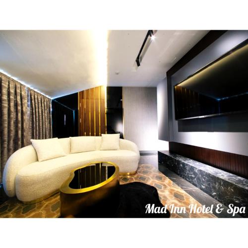 mad inn hotel and spa