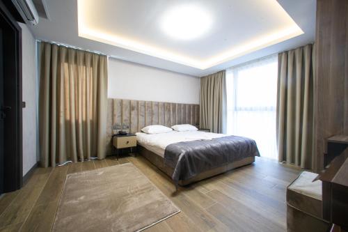 mad inn hotel and spa