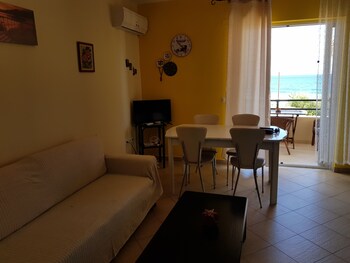 corfu dream glyfada apartments