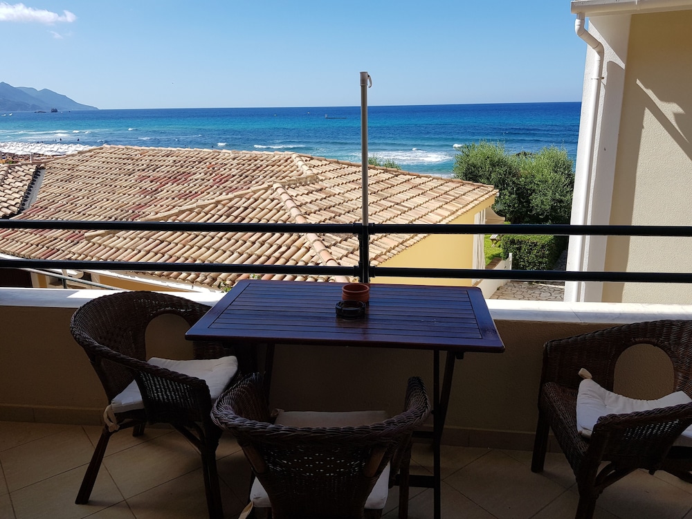 corfu dream glyfada apartments