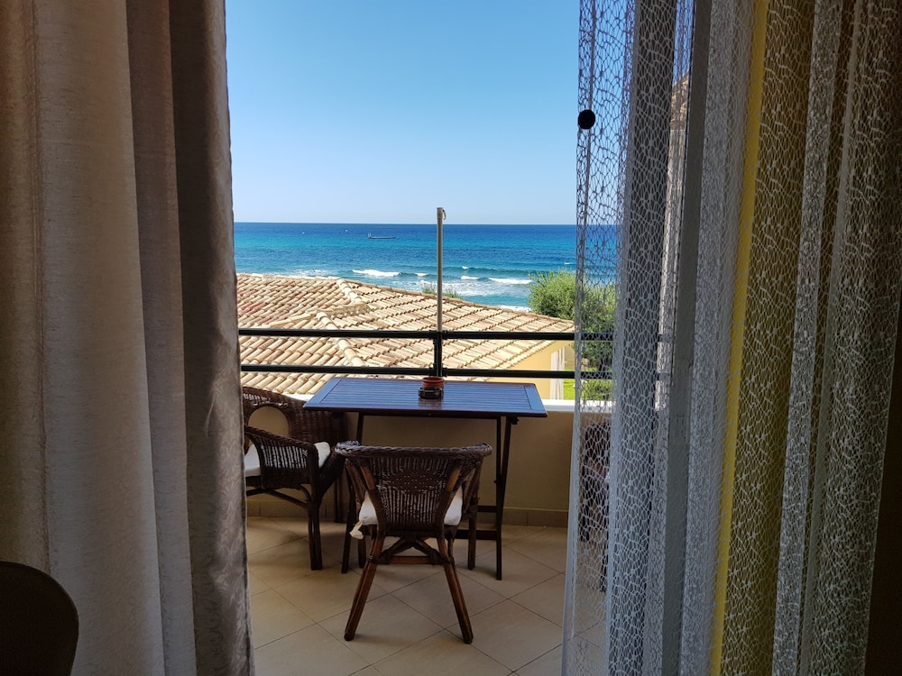 corfu dream glyfada apartments