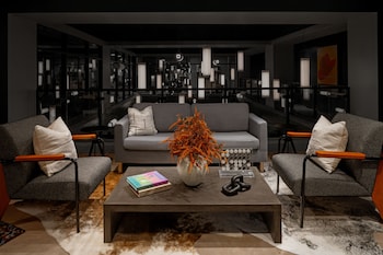 moxy houston downtown