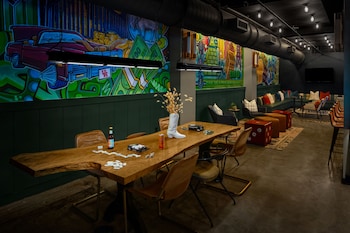 moxy houston downtown